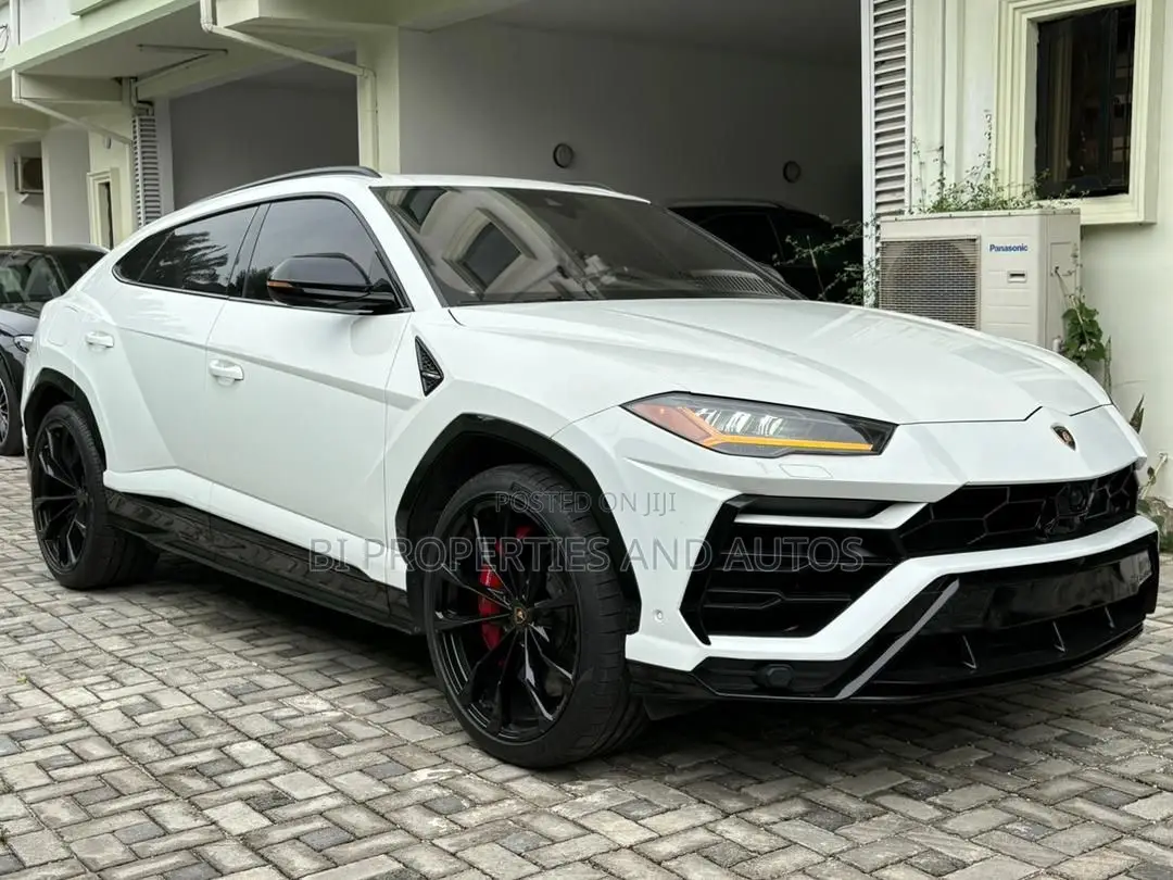 Lamborghini Urus Base 2019 White