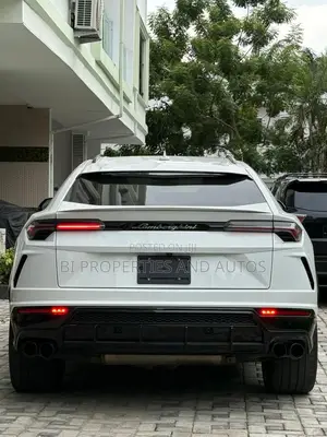 Lamborghini Urus Base 2019 White