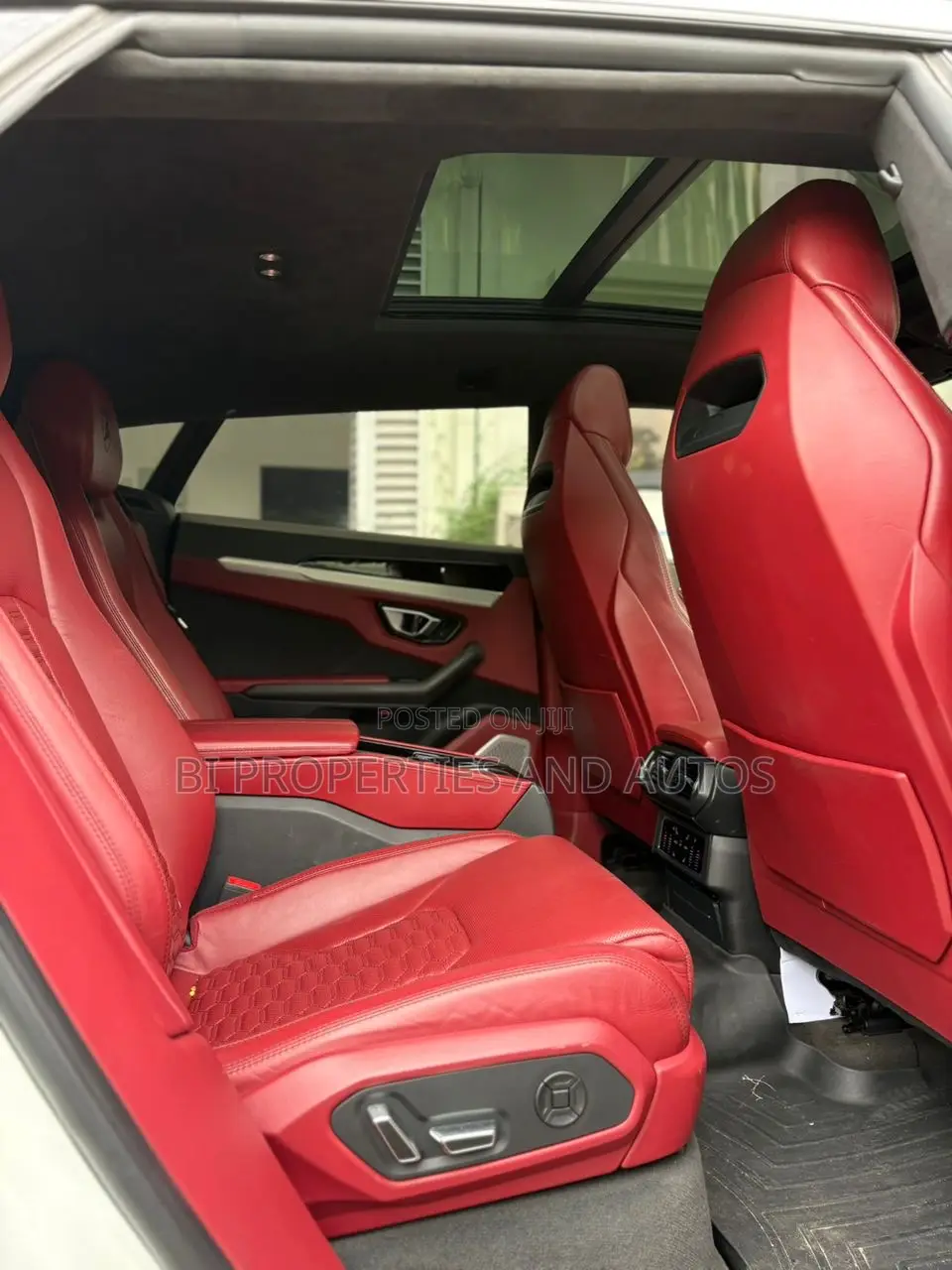 Lamborghini Urus Base 2019 White