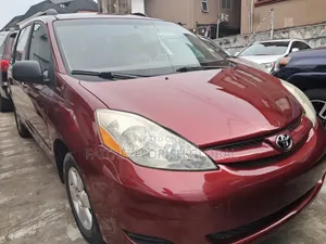 Toyota Sienna LE FWD 2006 Burgundy