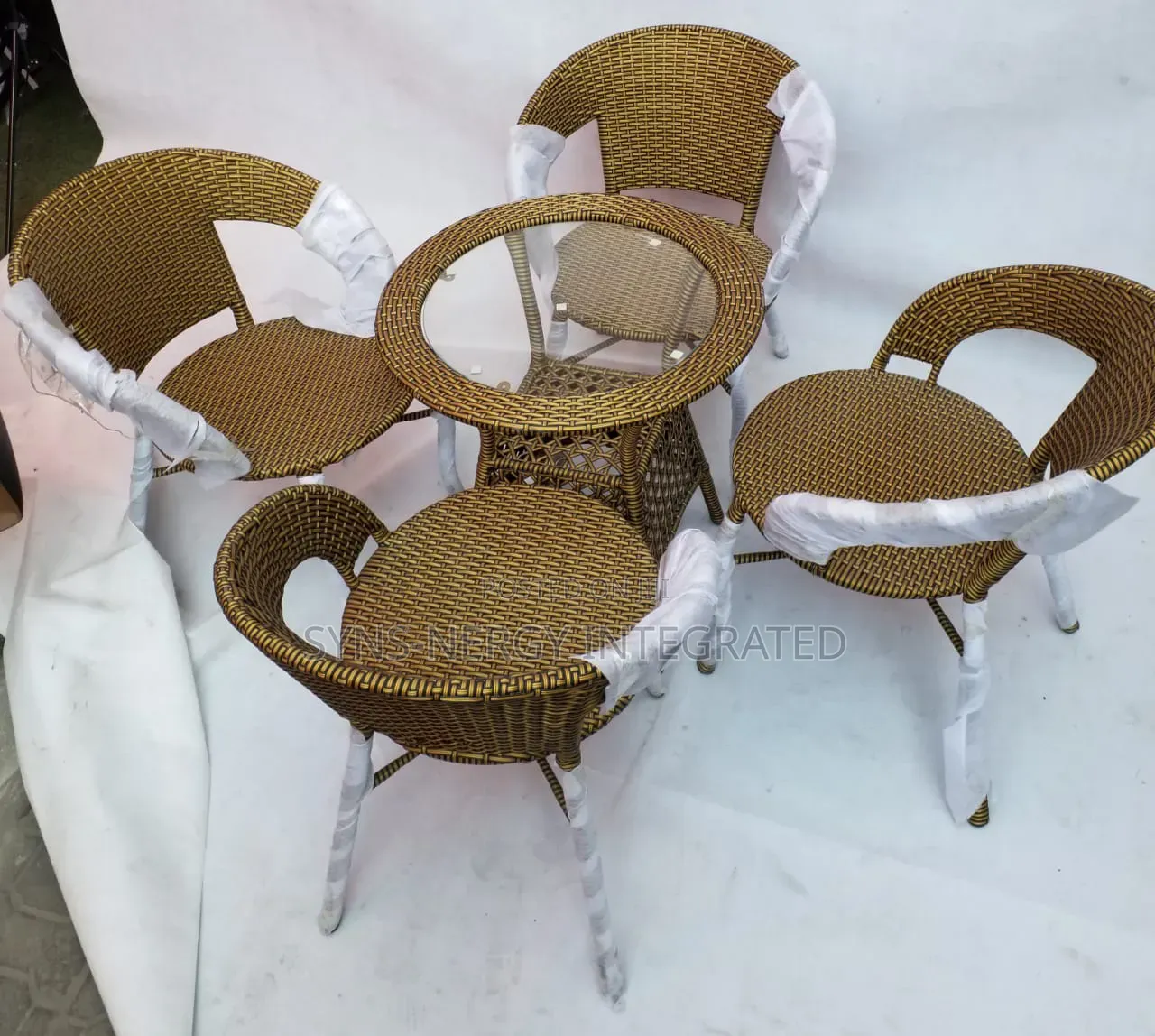 Premium Restaurant Dinning Table Set