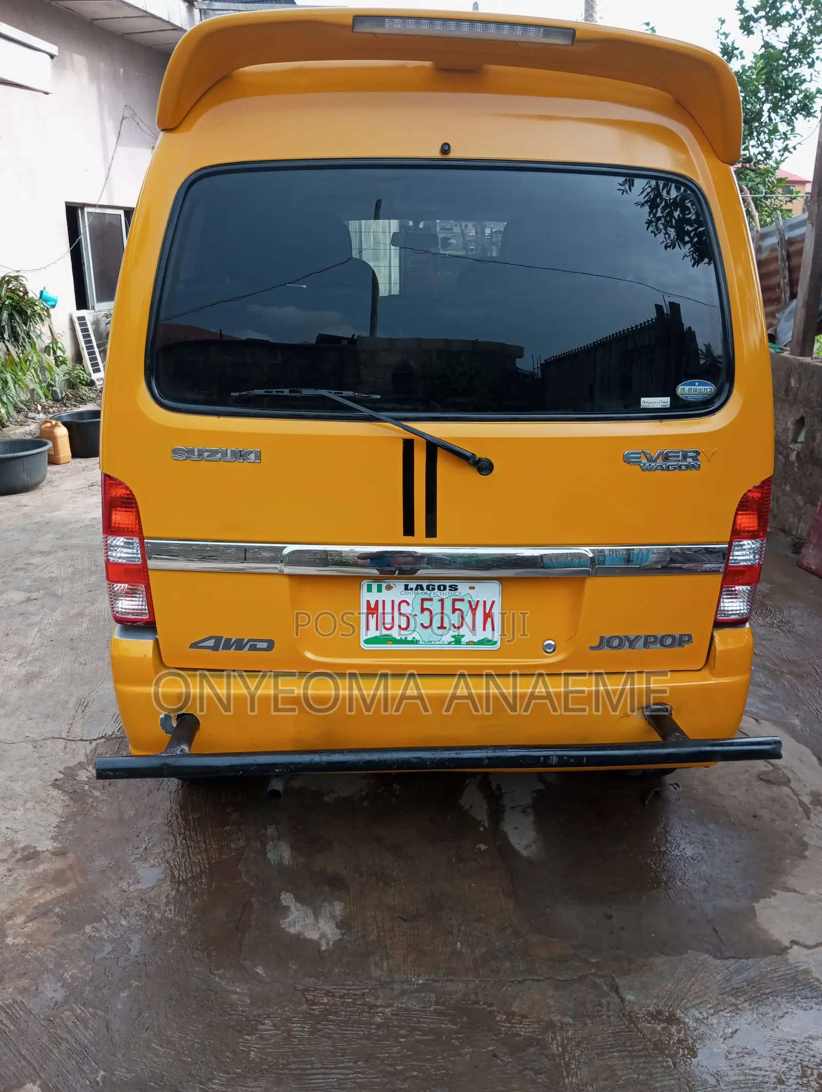 Suzuki Every 2010 Yellow
