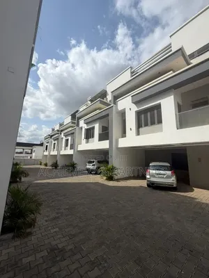 4bdrm Duplex in Wuye for sale