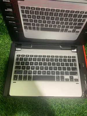 Brydge Wireless Keyboard and Magnetic for iPad