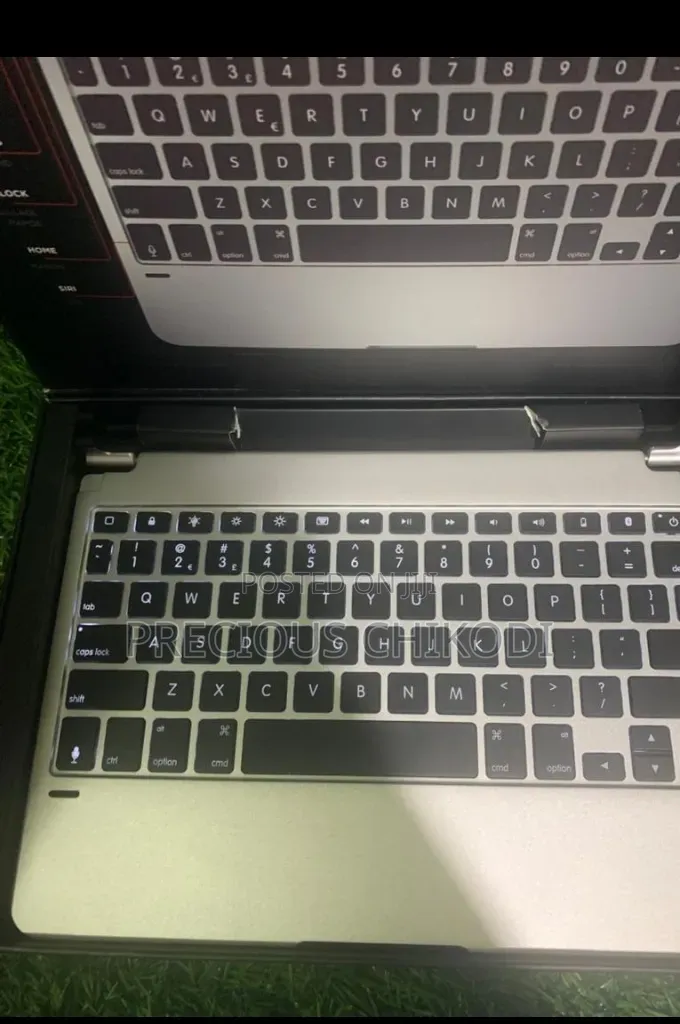 Brydge Wireless Keyboard and Magnetic for iPad