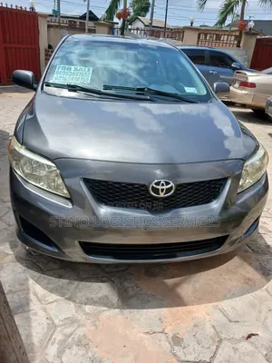 Toyota Corolla 2010 Gray