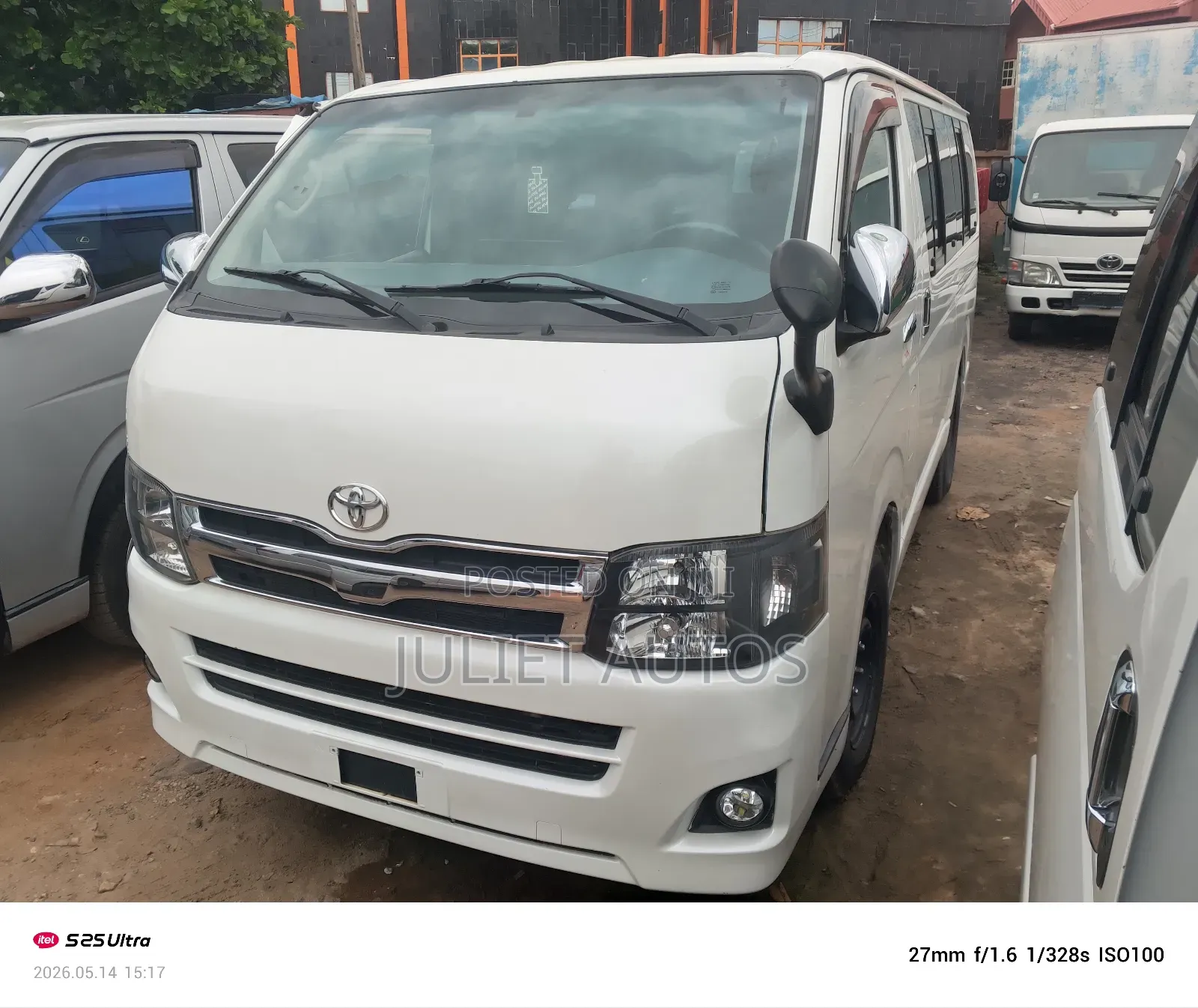 Toyota HiAce 2012 White