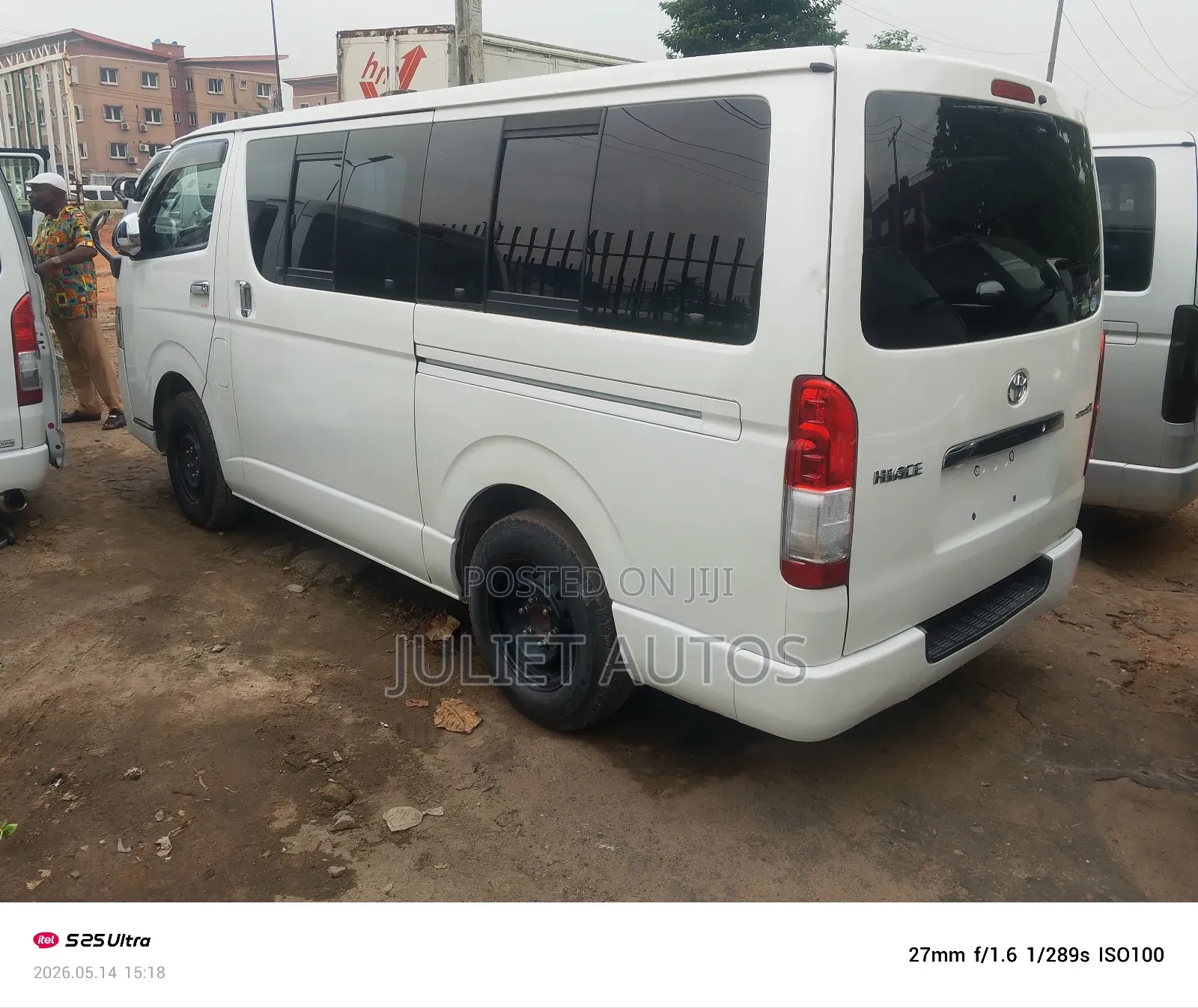 Toyota HiAce 2012 White