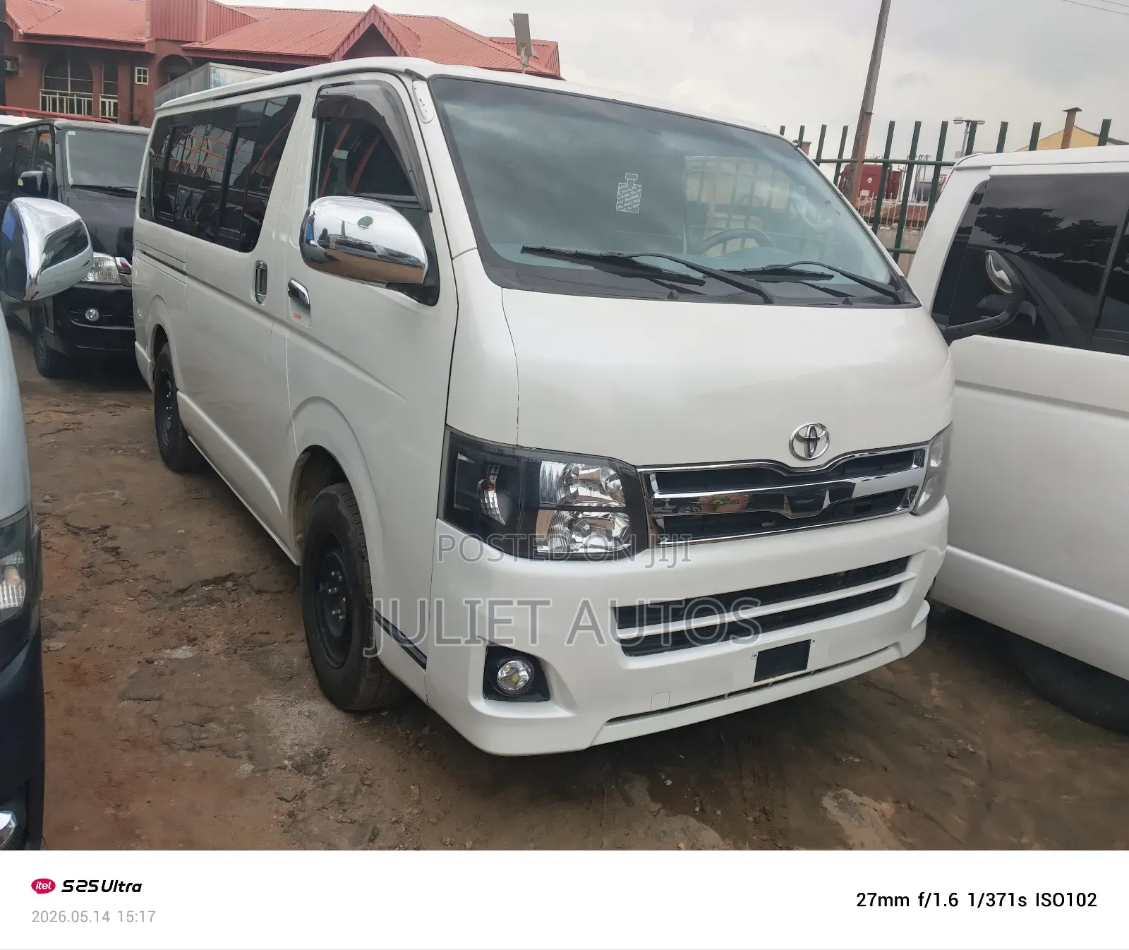 Toyota HiAce 2012 White