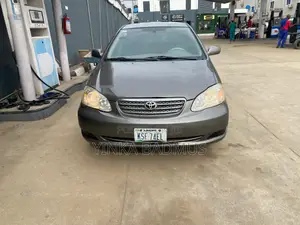 Toyota Corolla 2005 Gray