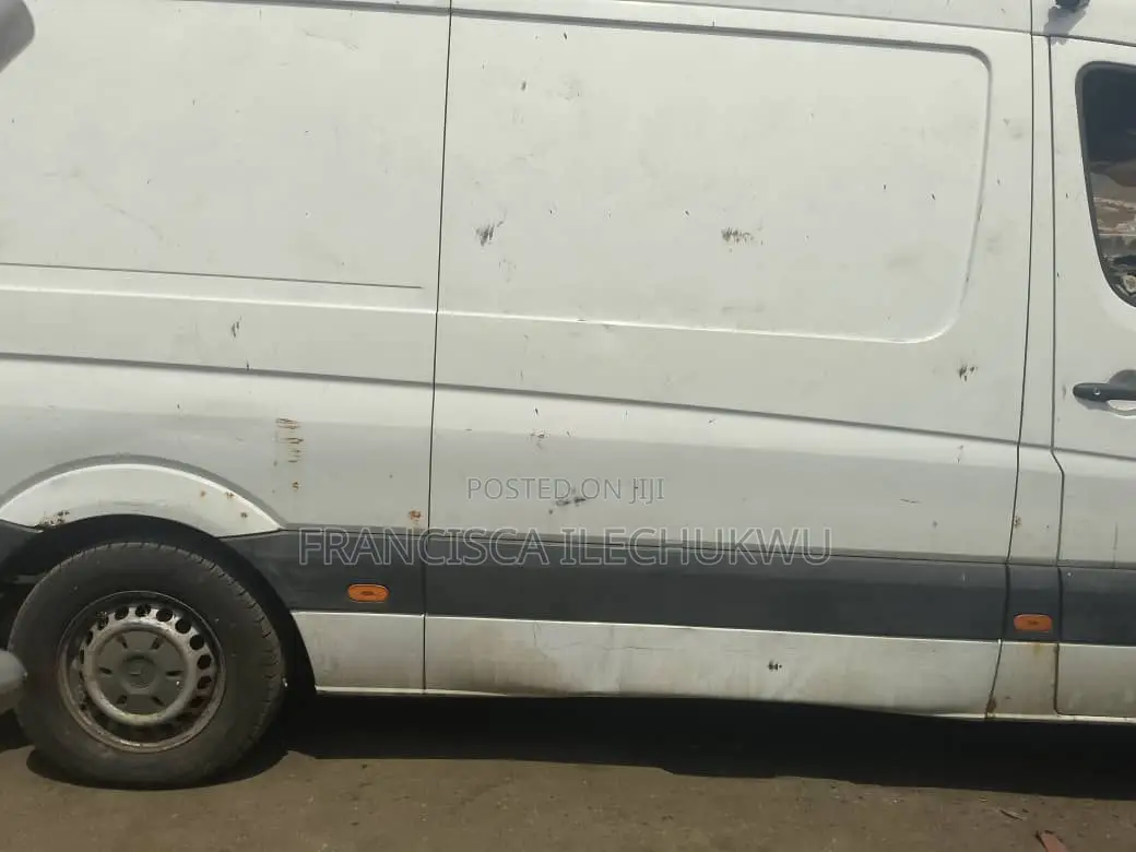Mercedes-Benz Sprinter 2013 White
