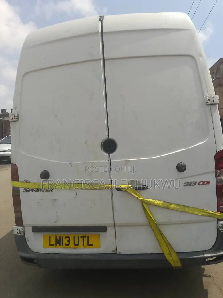 Mercedes-Benz Sprinter 2013 White