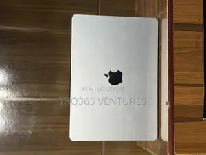 Laptop Apple MacBook Air 2022 M2 16GB Apple M2 SSD 256GB