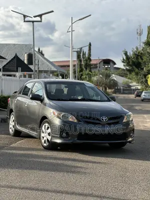 Toyota Corolla S 4dr Sedan (1.8L 4cyl 4A) 2013 Gray