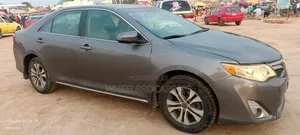 Toyota Camry LE 4dr Sedan (2.5L 4cyl 6A) 2013 Gray
