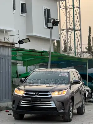 Toyota Highlander Limited 4dr SUV (3.5L 6cyl 6A) 2015 Gray