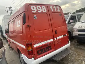 Ford Transit 2005 Red