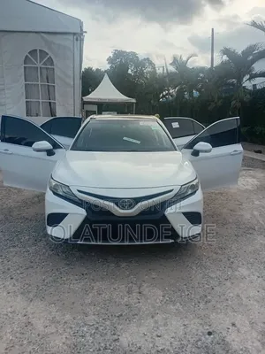 Toyota Camry XSE V6 FWD 2020 White