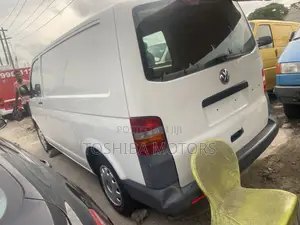 Volkswagen Transporter 2004 White