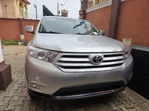 Toyota Highlander Limited 2012 Silver
