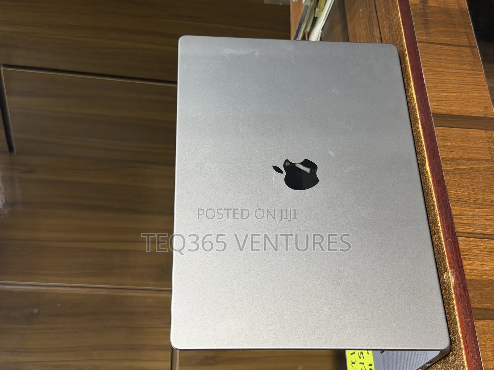 Laptop Apple MacBook Pro 2021 M1 16GB Apple M1 Pro SSD 512GB