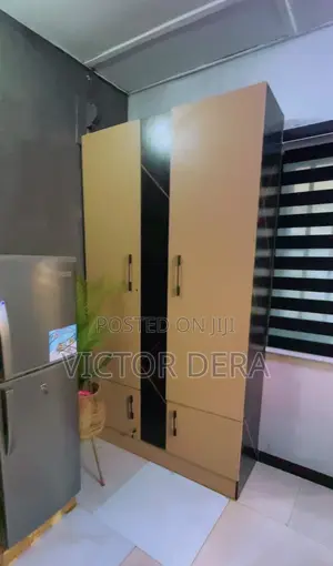 Neatly Used Wardrobe