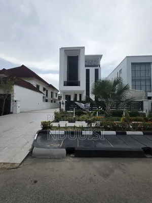 5bdrm Duplex in Pinnock Beach Estate, Osapa london for sale