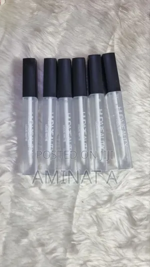 Huda Beauty Lip Gloss