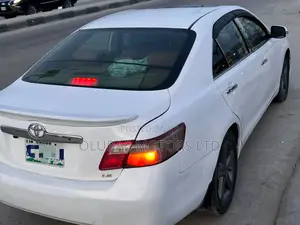 Toyota Camry 2.4 LE 2008 White