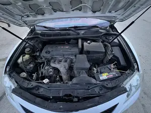 Toyota Camry 2.4 LE 2008 White