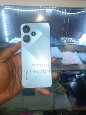 Infinix Hot 30i 128 GB Blue