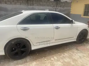 Toyota Camry Hybrid 2010 White