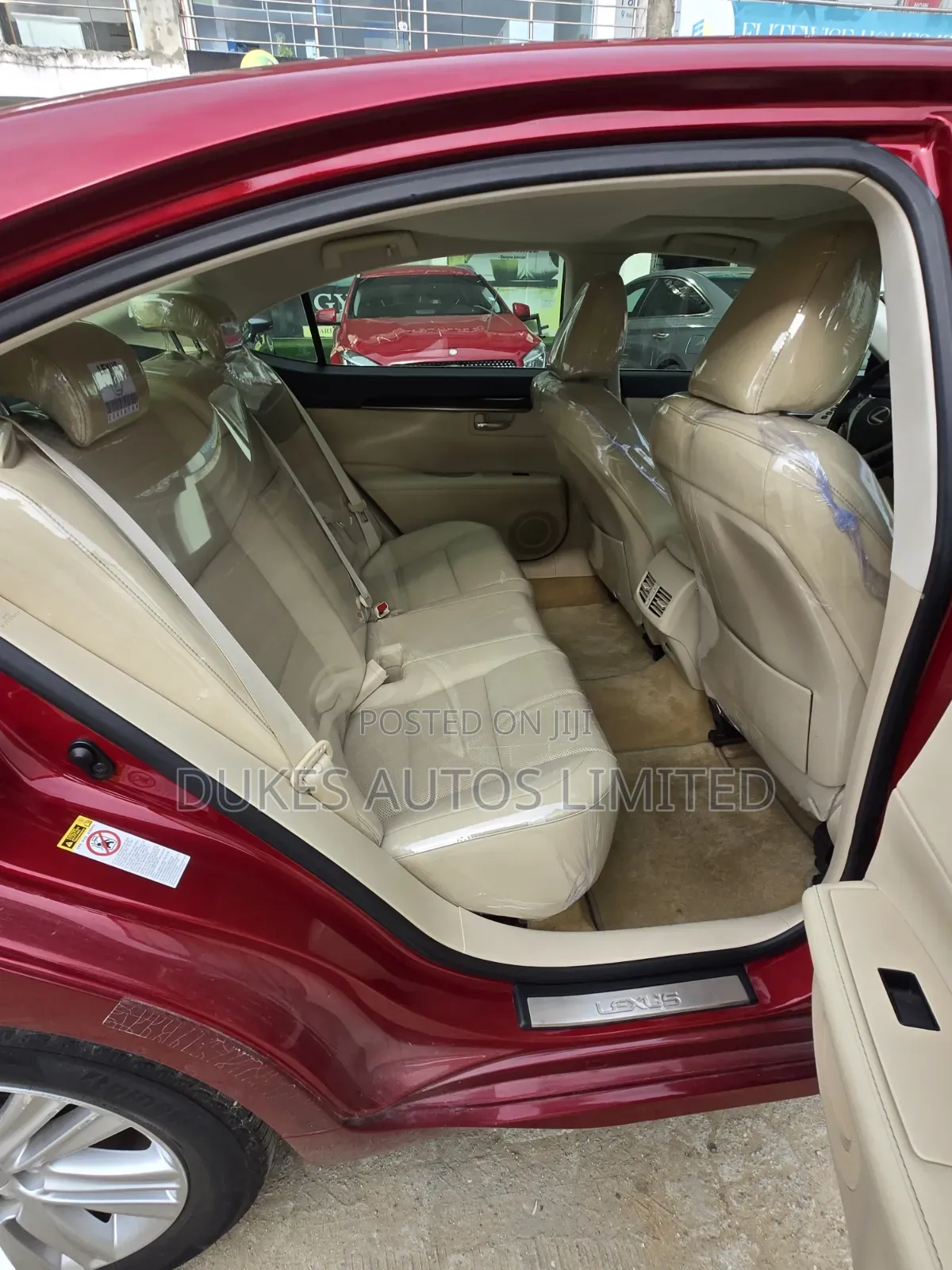 Lexus ES 2015 Red