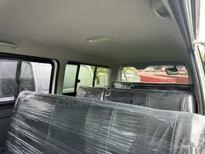 Toyota HiAce 2016 White