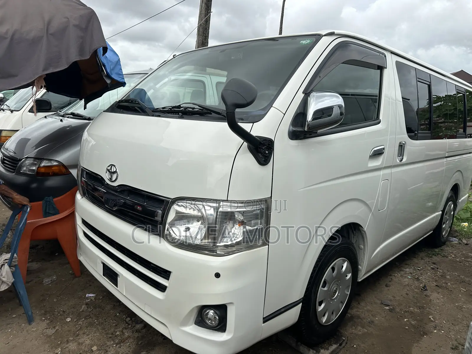 Toyota HiAce 2016 White