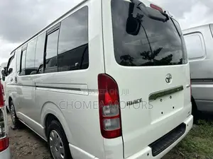 Toyota HiAce 2016 White