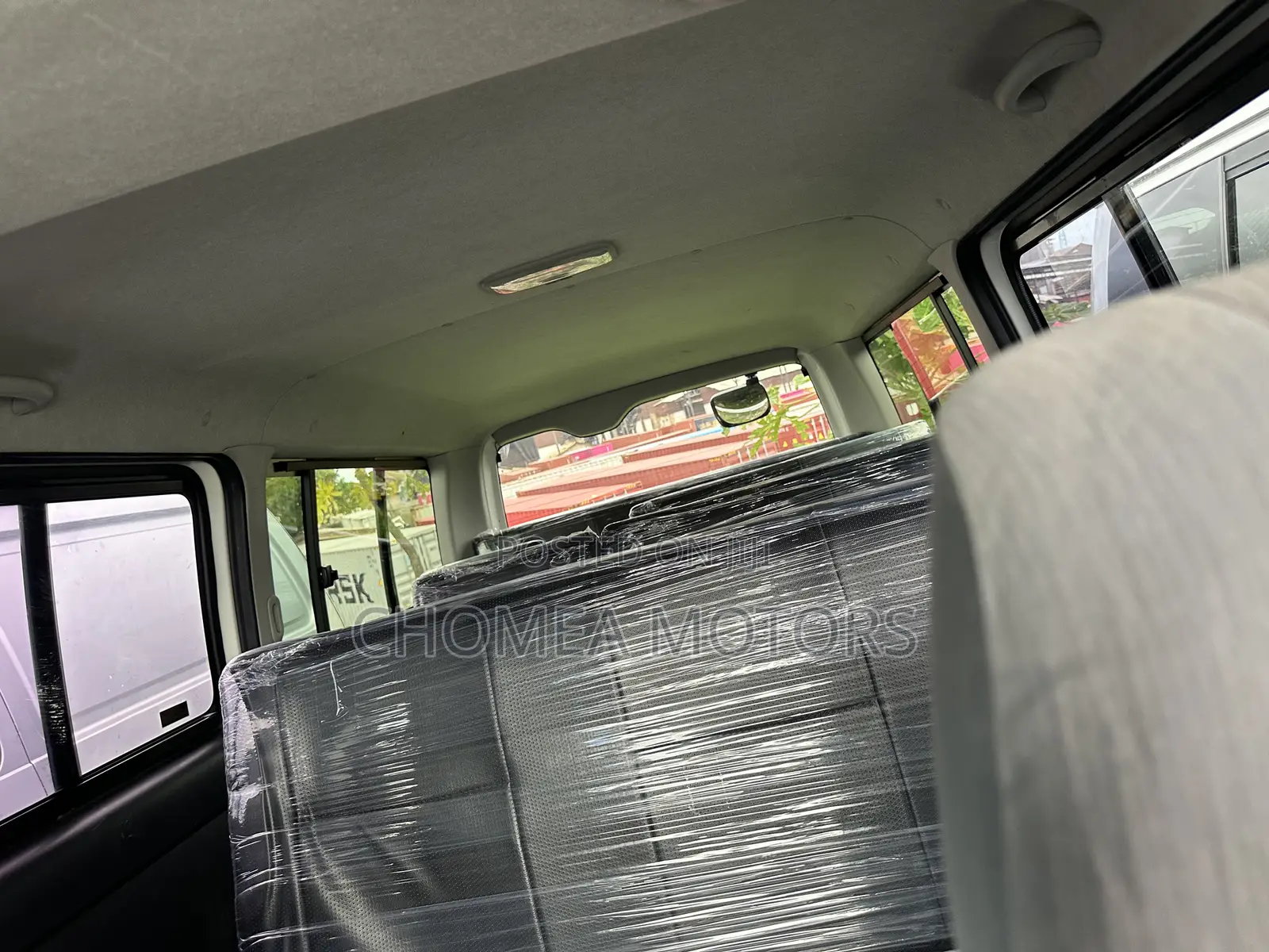 Toyota HiAce 2016 White
