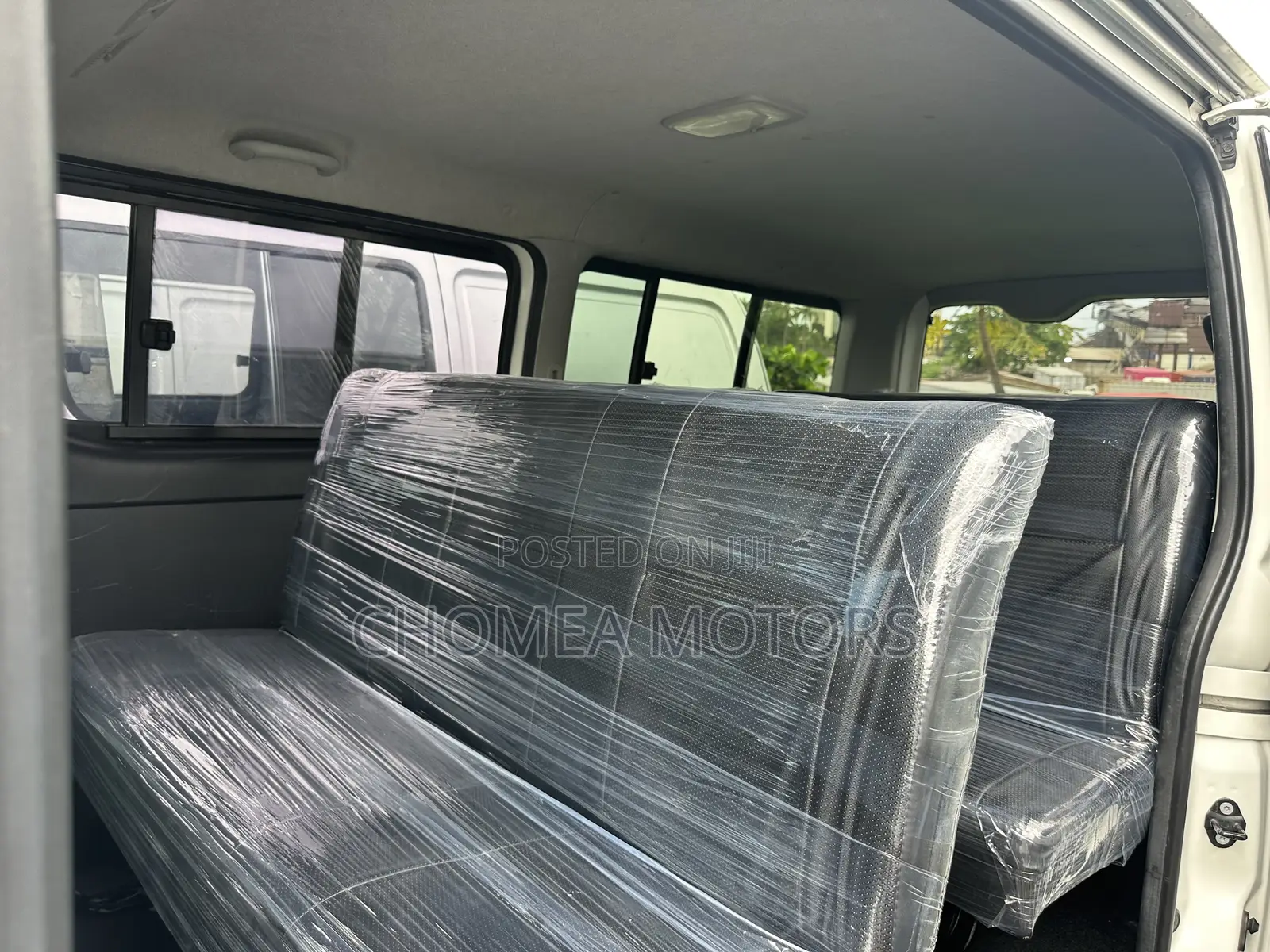 Toyota HiAce 2016 White