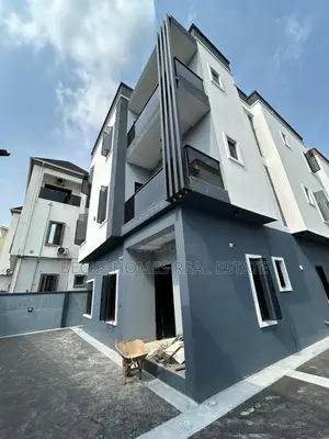 5bdrm Duplex in Magodo Phase1 for sale