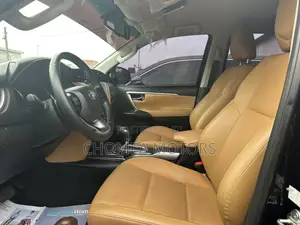 Toyota Fortuner 2023 Black