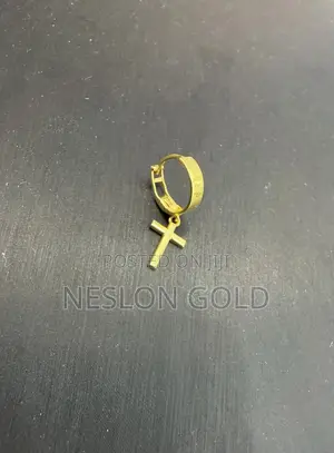 Pure Italy 750 Tested 18karat Gold Dangling Crucifix