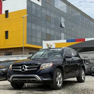 Mercedes-Benz GLC-Class 2017 Blue