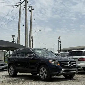 Mercedes-Benz GLC-Class 2017 Blue