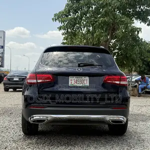 Mercedes-Benz GLC-Class 2017 Blue
