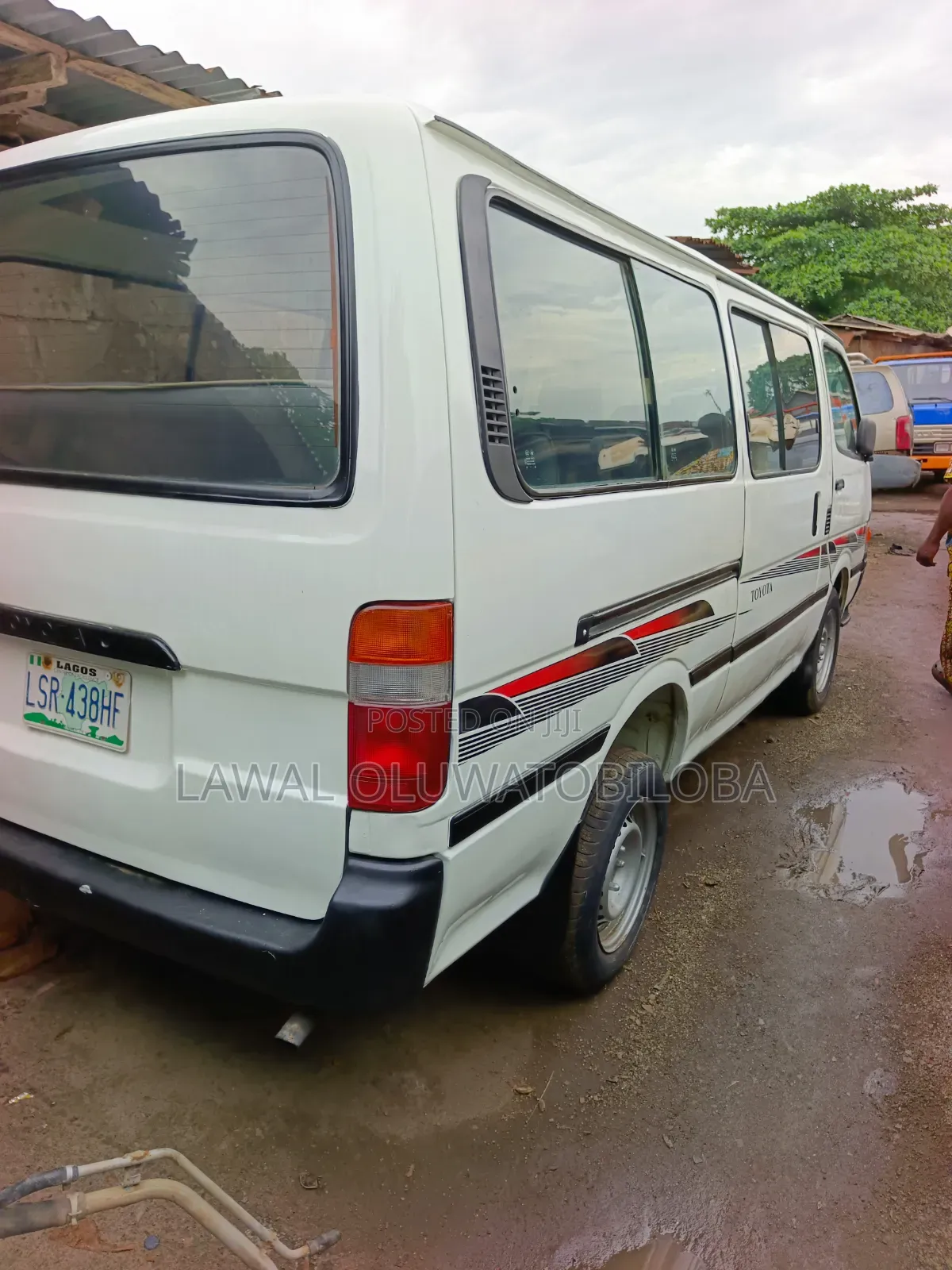 Toyota HiAce 2004 White