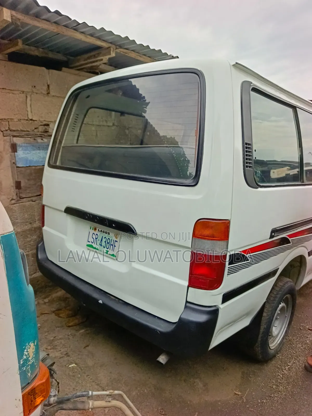 Toyota HiAce 2004 White