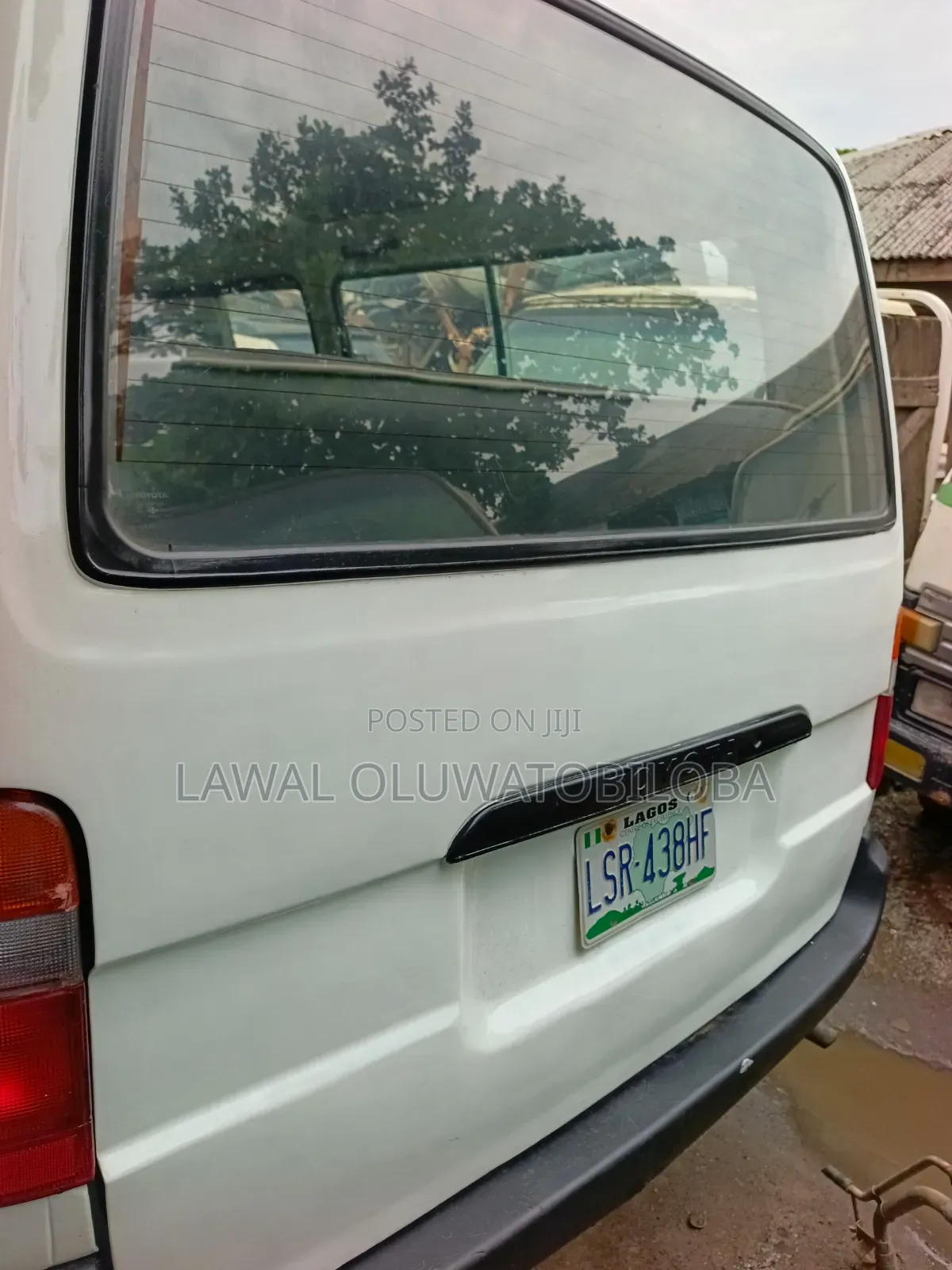 Toyota HiAce 2004 White