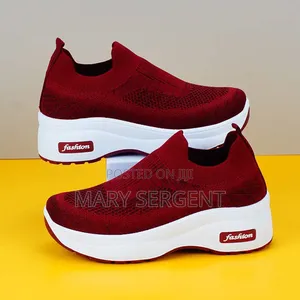 Sock Sneakers, Beautiful and Lightweight, Come in Black, Blue, Purple,