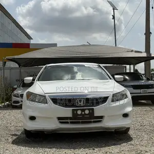 Honda Accord 2011 White