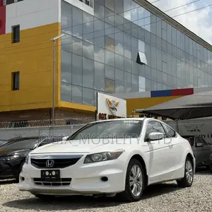 Honda Accord 2011 White